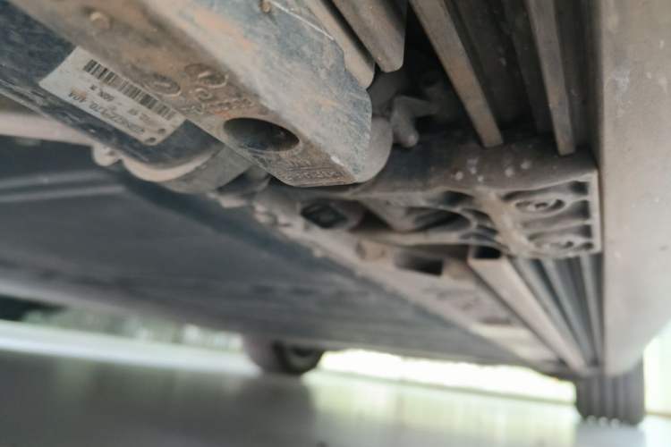 Used ONVO Luxeed L90 2025 Model—Max Six-Seater Version Chassis Front Left