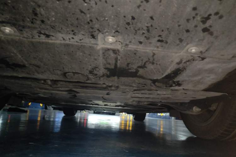 Used ONVO Luxeed L90 2025 Model—Max Six-Seater Version Chassis Rear