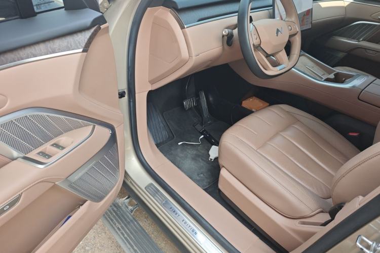 Used ONVO Luxeed L90 2025 Model—Max Six-Seater Version Driver Seat