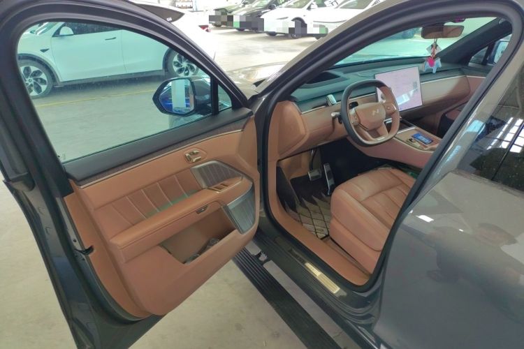 Used ONVO Luxeed L90 2025 Model—Ultra Six-Seater Version Driver Seat