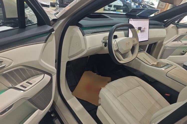 Used ONVO Luxeed L90 2025 Model—Ultra Six-Seater Version Driver Seat