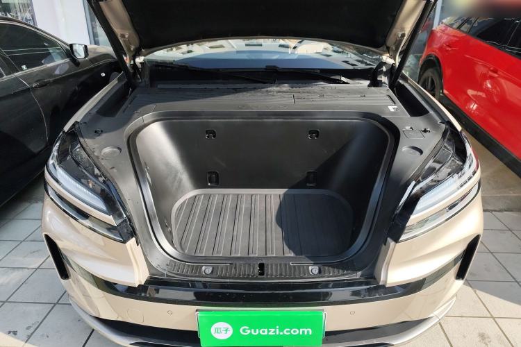 Used ONVO Luxeed L90 2025 Model—Ultra Six-Seater Version Engine Bay