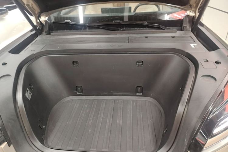 Used ONVO Luxeed L90 2025 Model—Max Six-Seater Version Engine Bay