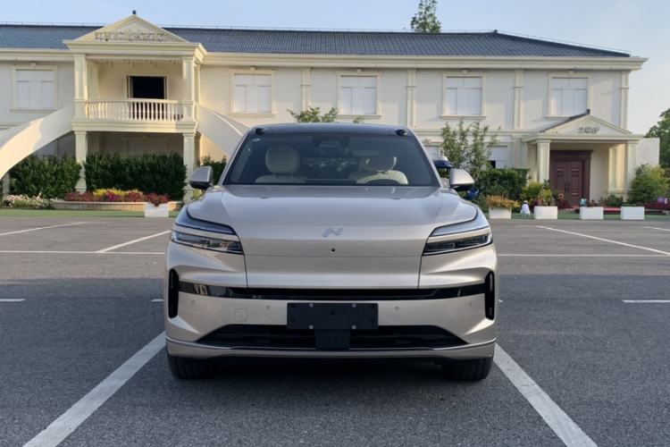 Used ONVO Luxeed L90 2025 Model—Ultra Six-Seater Version Exterior 1