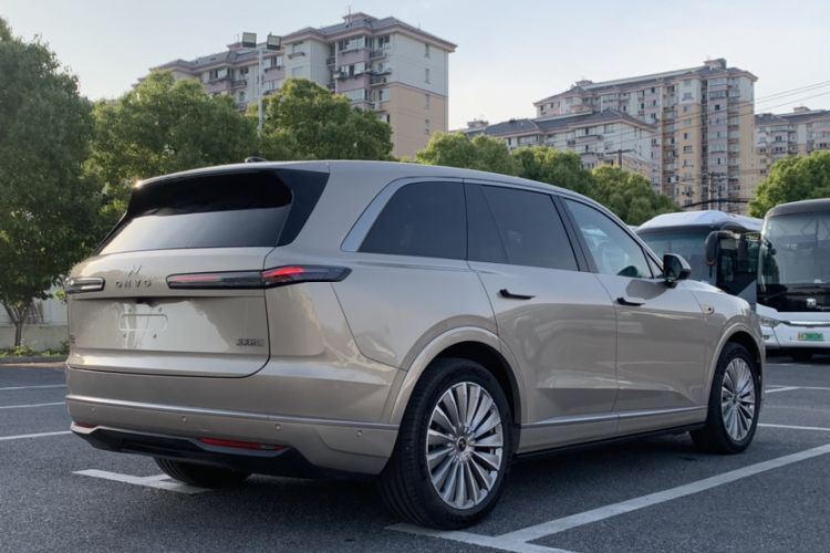 Used ONVO Luxeed L90 2025 Model—Ultra Six-Seater Version Exterior 5