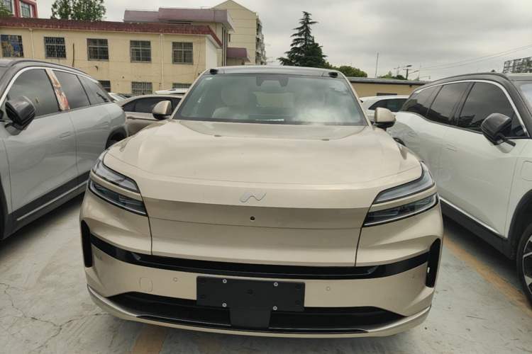 Used ONVO Luxeed L90 2025 Model—Ultra Six-Seater Version Front