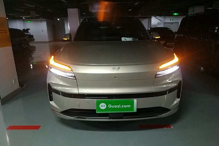 Used ONVO Luxeed L90 2025 Model—Ultra Six-Seater Version Front