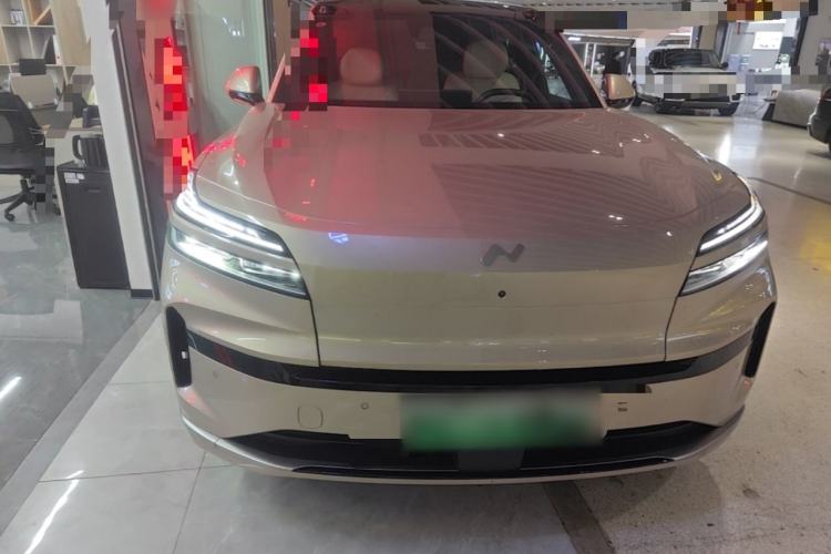Used ONVO Luxeed L90 2025 Model—Max Six-Seater Version Front