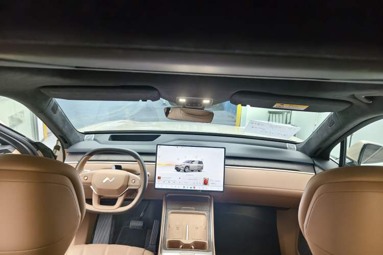 Used ONVO Luxeed L90 2025 Model—Ultra Six-Seater Version Headliner