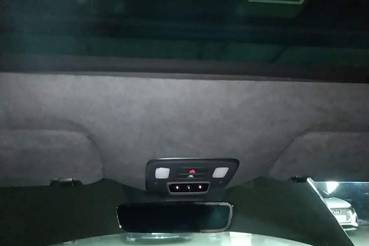 Used ONVO Luxeed L90 2025 Model—Ultra Six-Seater Version Headliner