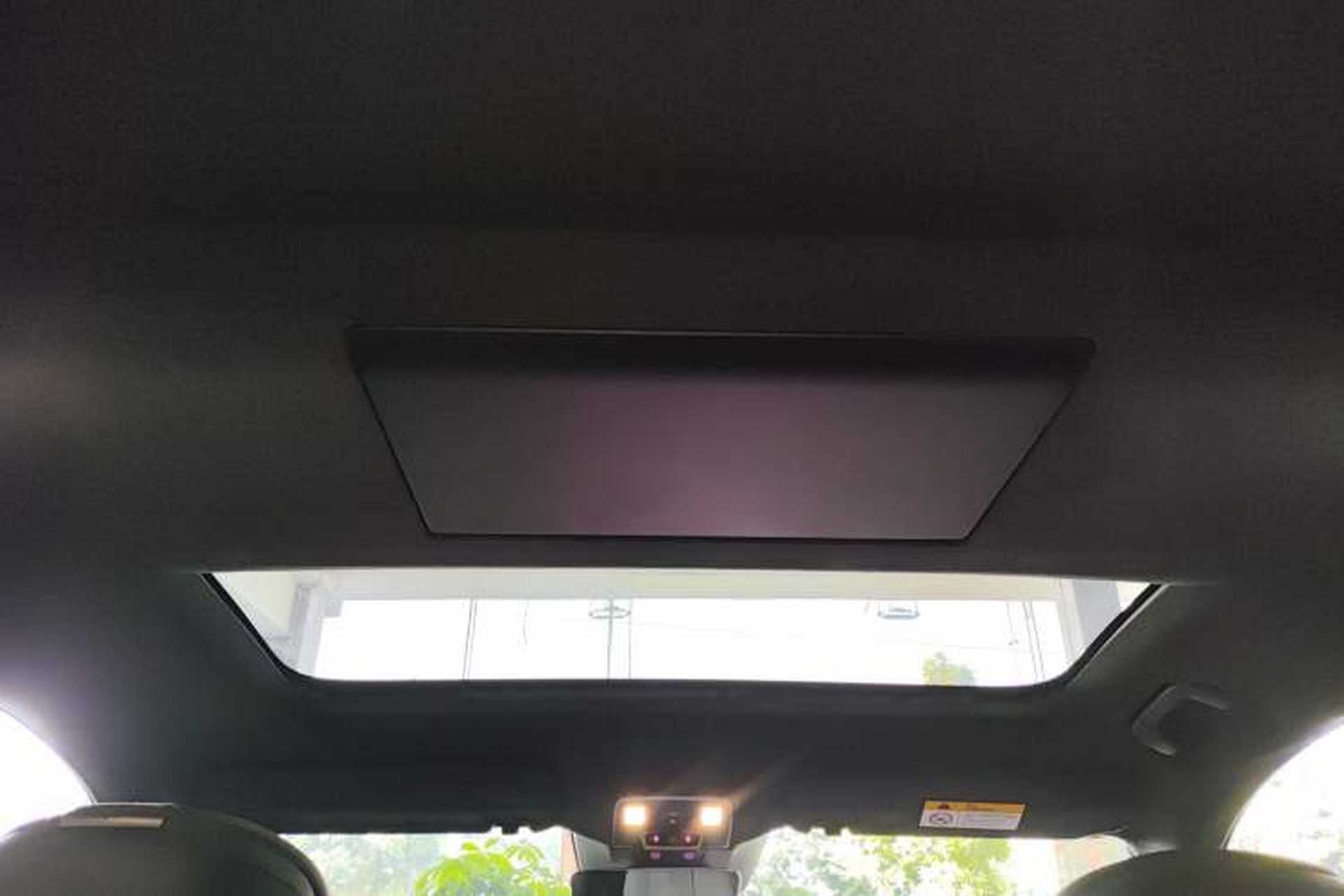 Used ONVO Luxeed L90 2025 Model—Ultra Six-Seater Version Headliner