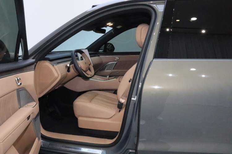 Used ONVO Luxeed L90 2025 Model—Ultra Six-Seater Version Interior 1
