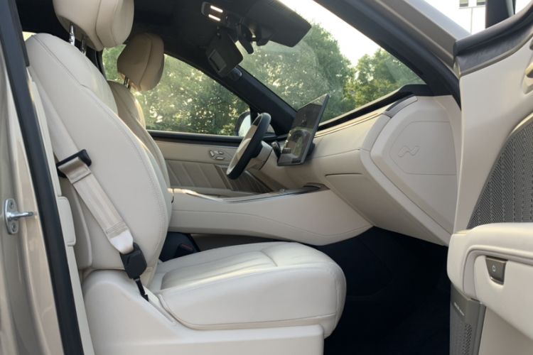 Used ONVO Luxeed L90 2025 Model—Ultra Six-Seater Version Interior 2