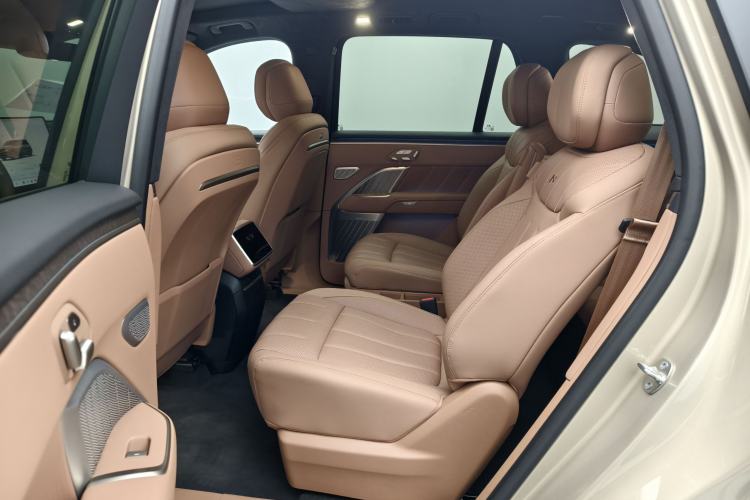 Used ONVO Luxeed L90 2025 Model—Ultra Six-Seater Version Interior 3