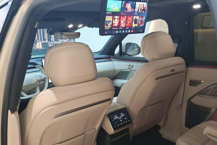 Used ONVO Luxeed L90 2025 Model—Max Six-Seater Version Interior 4