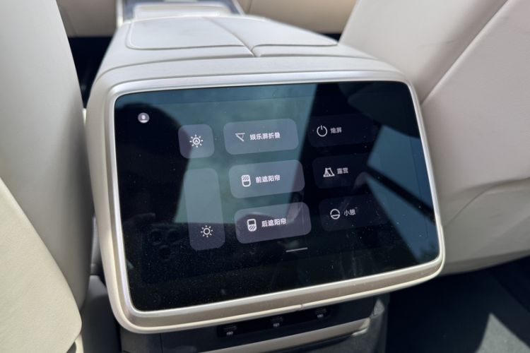 Used ONVO Luxeed L90 2025 Model—Ultra Six-Seater Version Interior 6