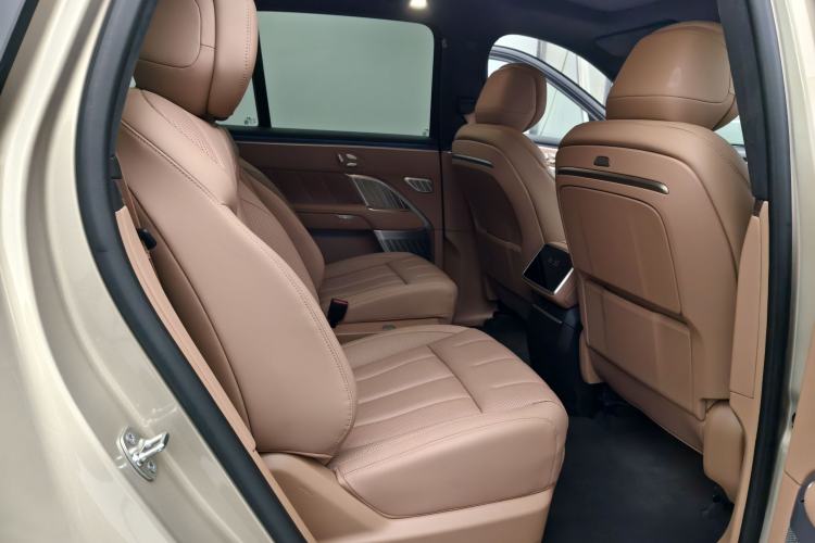 Used ONVO Luxeed L90 2025 Model—Ultra Six-Seater Version Interior 8