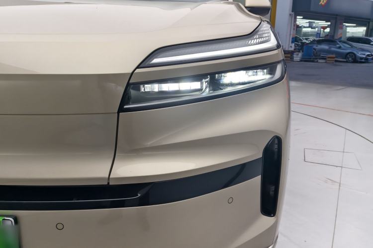 Used ONVO Luxeed L90 2025 Model—Ultra Six-Seater Version Left Front Headlight