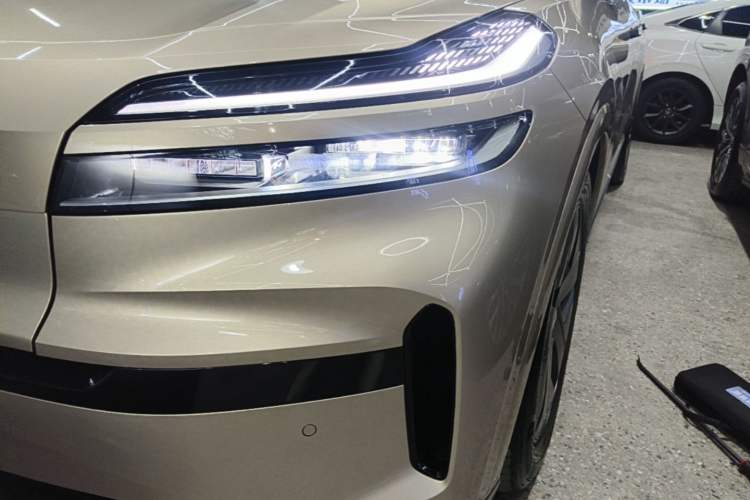 Used ONVO Luxeed L90 2025 Model Max Six-Seater 60-degree Battery Edition Left Front Headlight