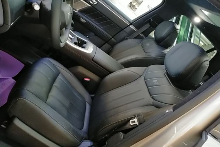 Used ONVO Luxeed L90 2025 Model Max Six-Seater 60-degree Battery Edition Left Front Seat