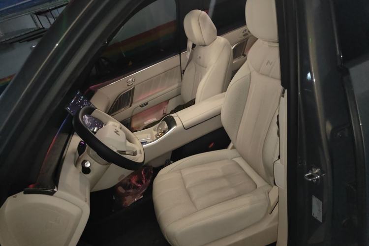 Used ONVO Luxeed L90 2025 Model—Max Six-Seater Version Left Front Seat