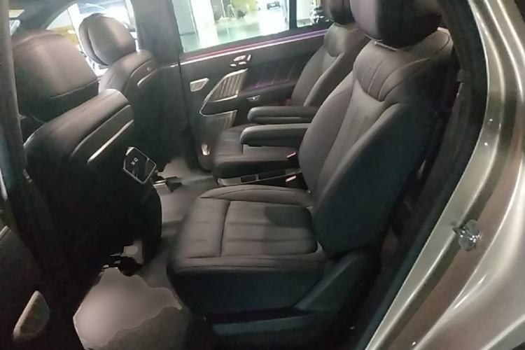 Used ONVO Luxeed L90 2025 Model—Ultra Six-Seater Version Left Rear Seat