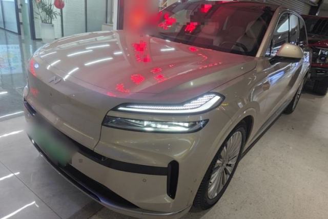 Used ONVO Luxeed L90 2025 Model—Max Six-Seater Version