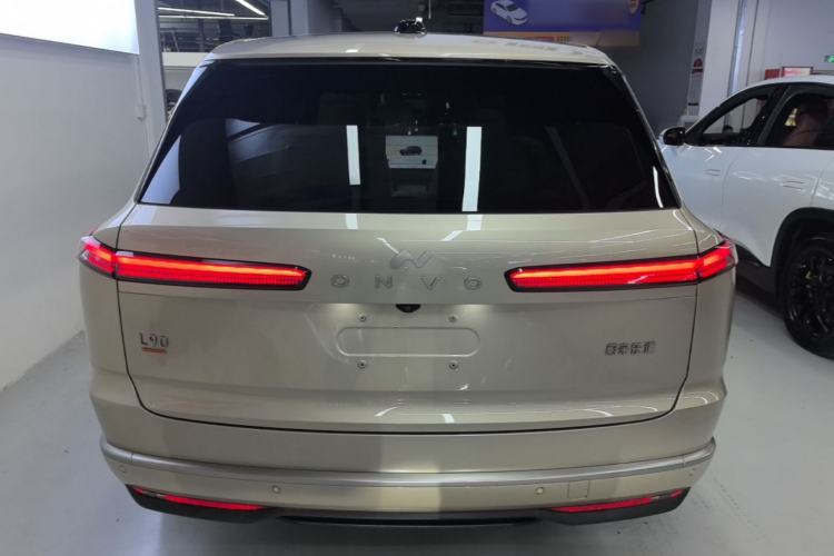 Used ONVO Luxeed L90 2025 Model—Ultra Six-Seater Version Rear
