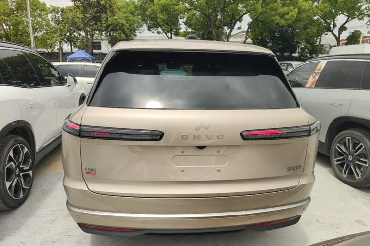 Used ONVO Luxeed L90 2025 Model—Ultra Six-Seater Version Rear