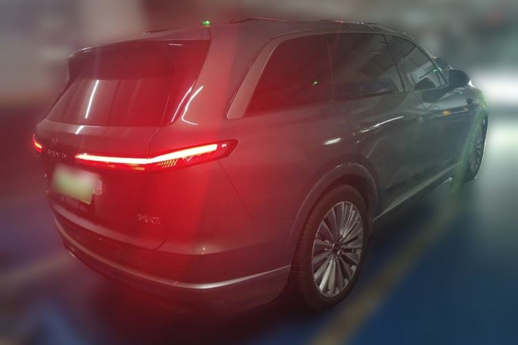 Used ONVO Luxeed L90 2025 Model—Max Six-Seater Version Rear Right 45 Deg
