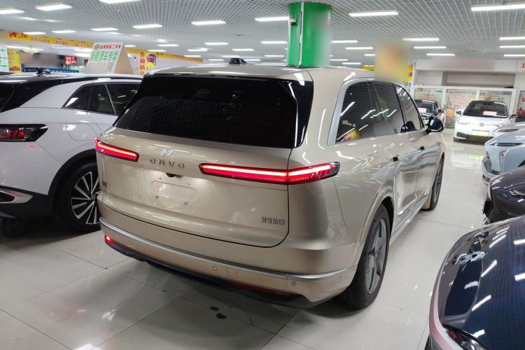 Used ONVO Luxeed L90 2025 Model—Max Six-Seater Version Rear Right 45 Deg