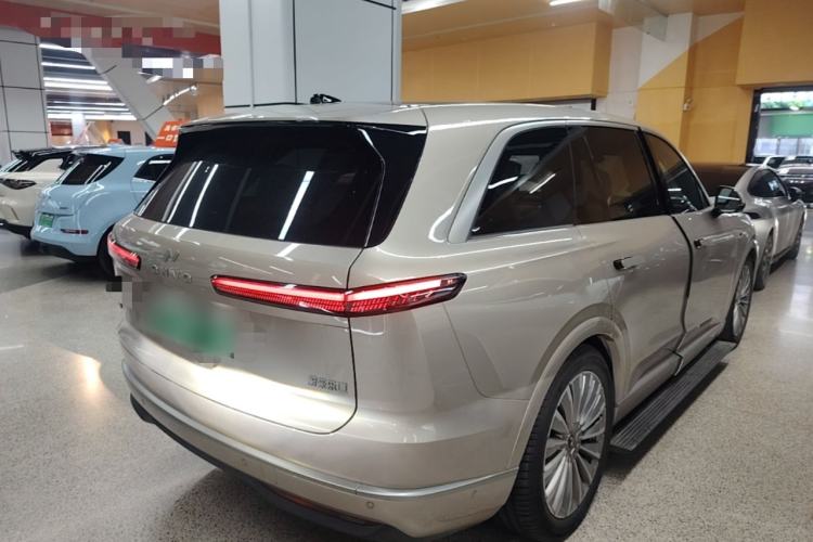 Used ONVO Luxeed L90 2025 Model—Max Six-Seater Version Rear Right 45 Deg