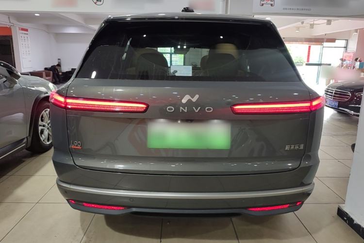 Used ONVO Luxeed L90 2025 Model—Ultra Six-Seater Version Rear