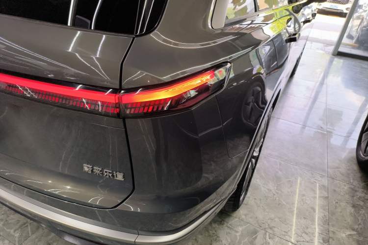 Used ONVO Luxeed L90 2025 Model—Ultra Six-Seater Version Right Rear Taillight
