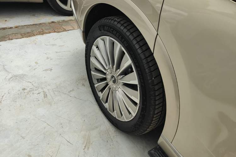 Used ONVO Luxeed L90 2025 Model—Ultra Six-Seater Version Right Rear Wheel Hub