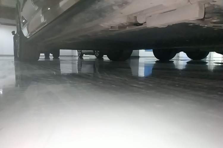Used ONVO Luxeed L90 2025 Model—Ultra Six-Seater Version Right Side Sill