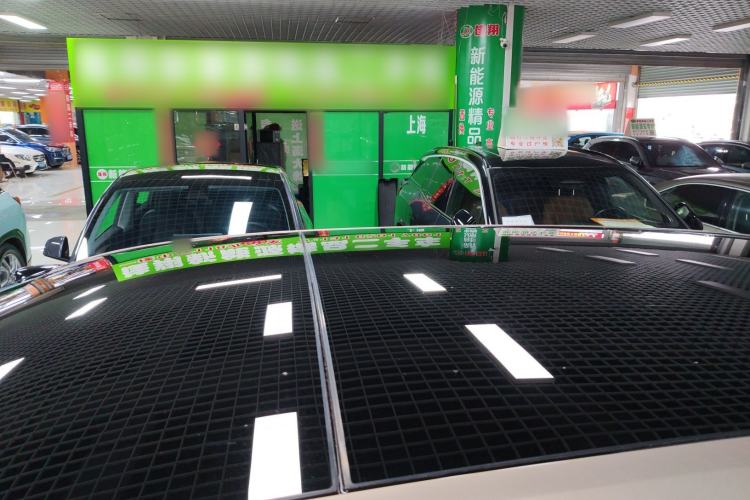 Used ONVO Luxeed L90 2025 Model—Max Six-Seater Version Roof