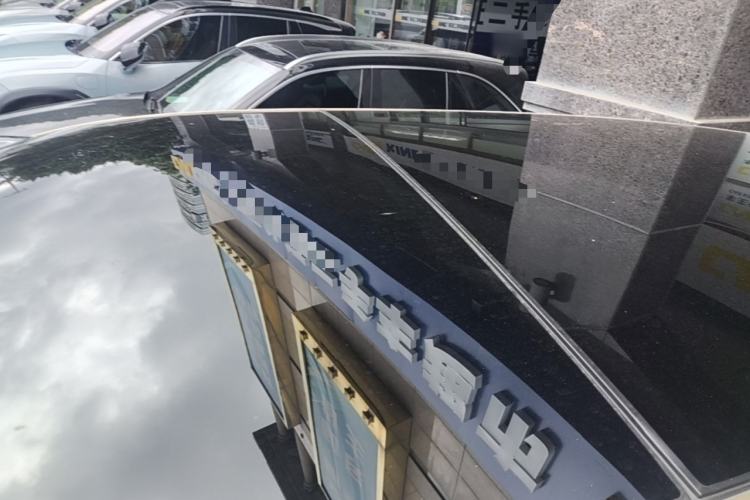 Used ONVO Luxeed L90 2025 Model—Max Six-Seater Version Roof