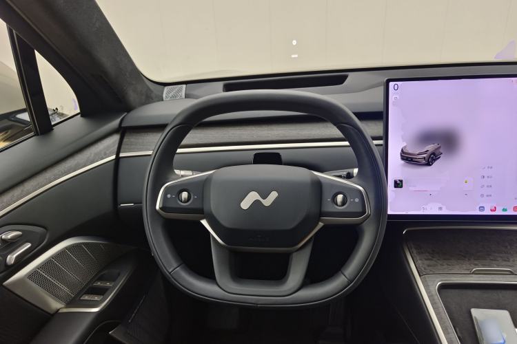 Used ONVO Luxeed L90 2025 Model Max Six-Seater 60-degree Battery Edition Steering Wheel