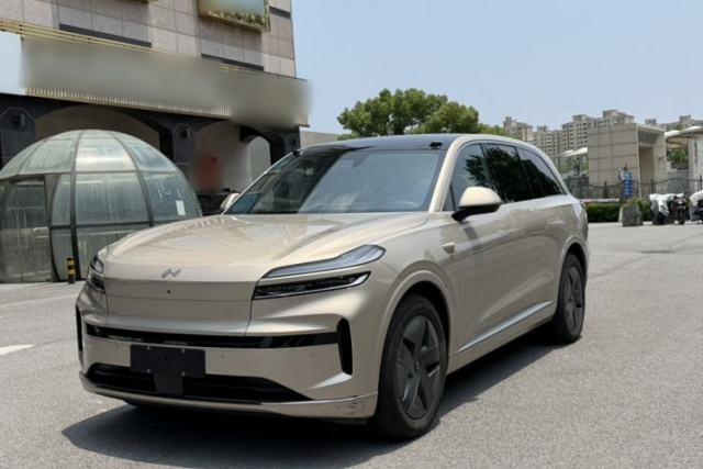 Used ONVO Luxeed L90 2025 Model—Max Six-Seater Version