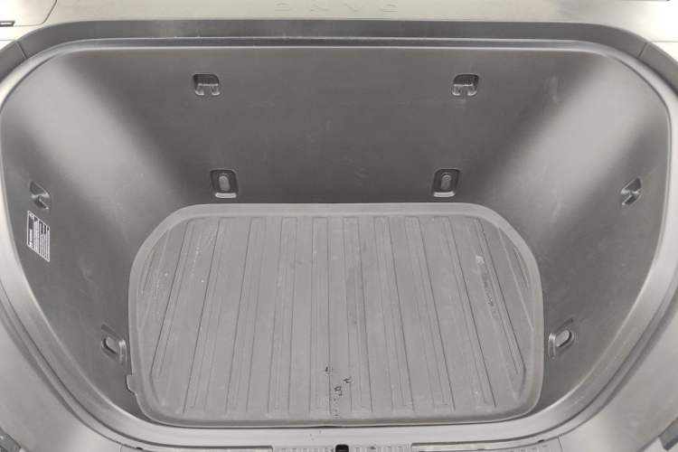 Used ONVO Luxeed L90 2025 Model—Max Six-Seater Version Engine Bay