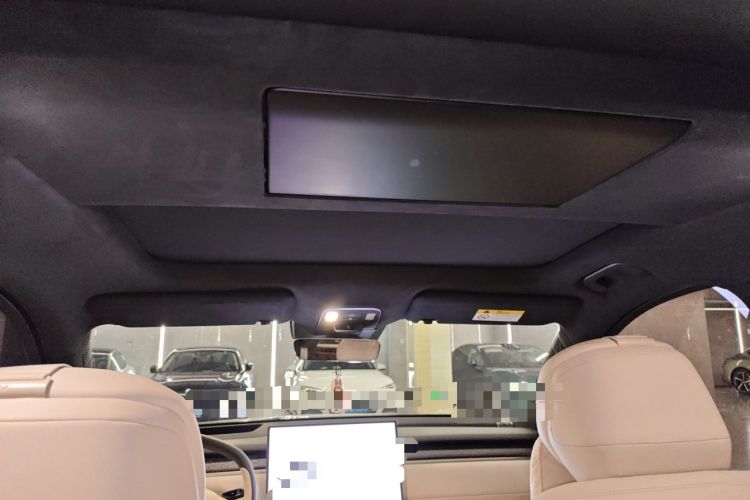 Used ONVO Luxeed L90 2025 Model—Max Six-Seater Version Headliner