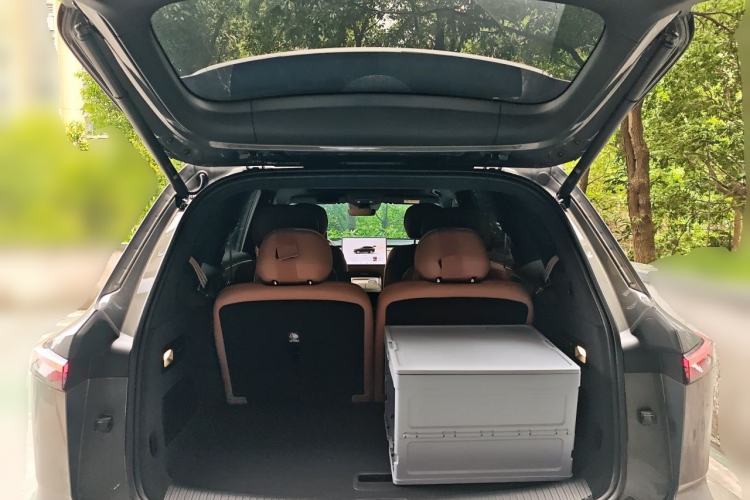 Used ONVO Luxeed L90 2025 Model—Max Six-Seater Version Trunk