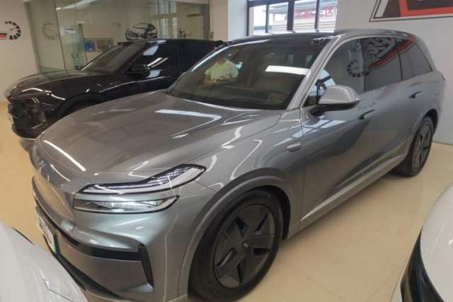 Used ONVO Luxeed L90 2025 Model—Max Six-Seater Version