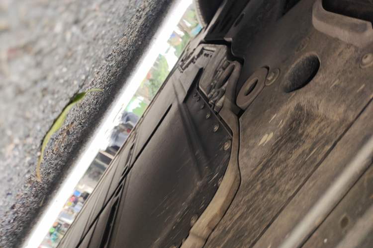 Used ONVO Luxeed L90 2025 Model—Max Six-Seater Version Chassis Front Left