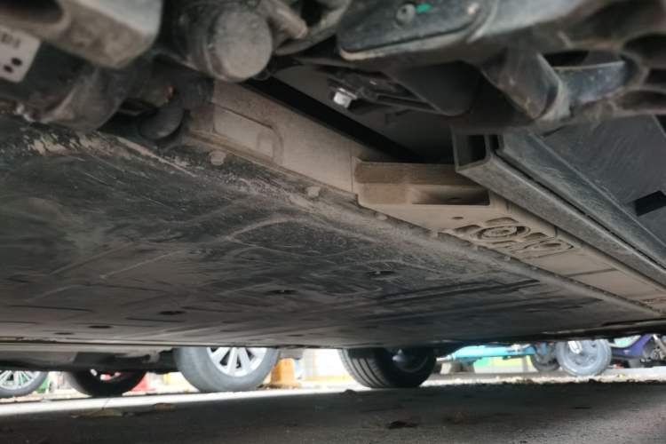 Used ONVO Luxeed L90 2025 Model—Max Six-Seater Version Chassis Front Left