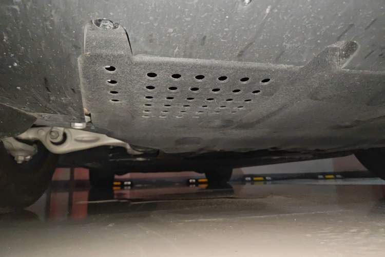 Used ONVO Luxeed L90 2025 Model—Max Six-Seater Version Chassis Front