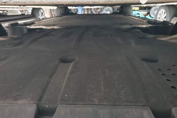Used ONVO Luxeed L90 2025 Model—Max Six-Seater Version Chassis Front