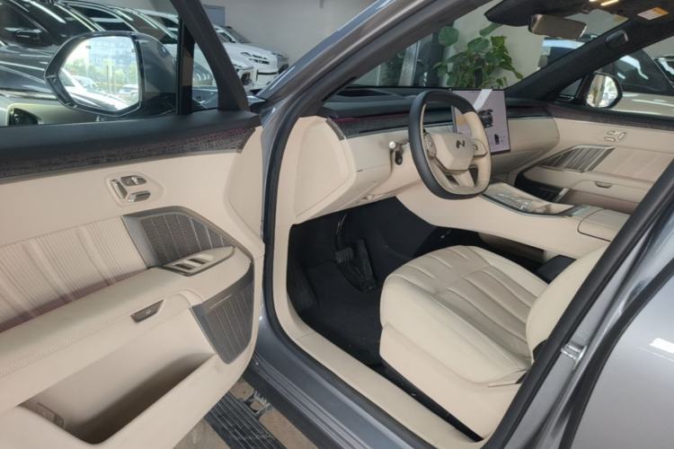Used ONVO Luxeed L90 2025 Model Ultra Six-Seater 60-degree Battery Edition Driver Seat