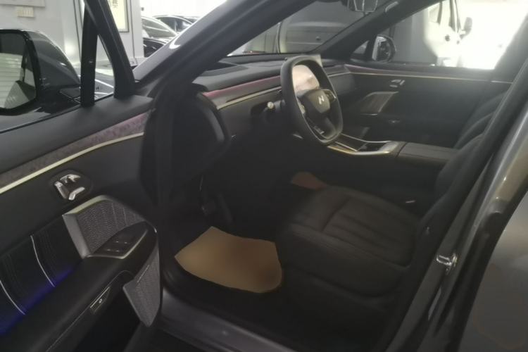Used ONVO Luxeed L90 2025 Model—Ultra Six-Seater Version Driver Seat